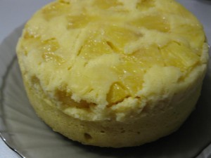 шарлотка с ананасами в микроволновке