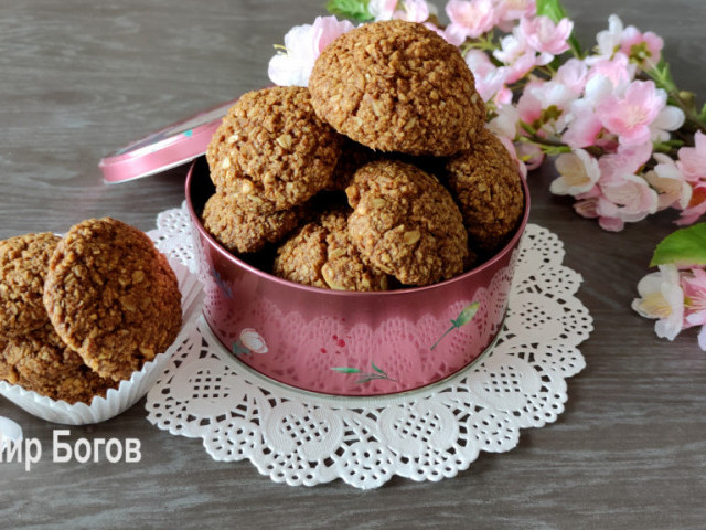 Овсяное печенье с орехами