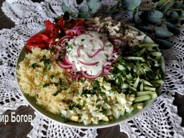 Простой и сытный салат «Бахор»